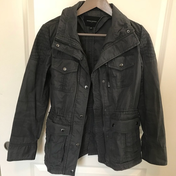 Banana Republic Utility Jacket - Picture 2 of 5
